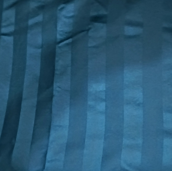 Queen London Luxury sheets - Picture 3 of 4